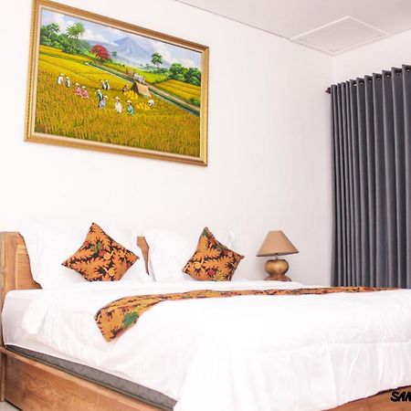 Santi Homestay Canggu Buitenkant foto