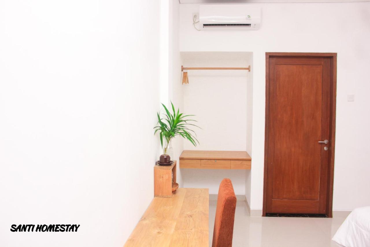 Santi Homestay Canggu Buitenkant foto