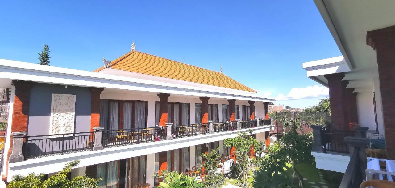 Santi Homestay Canggu Buitenkant foto